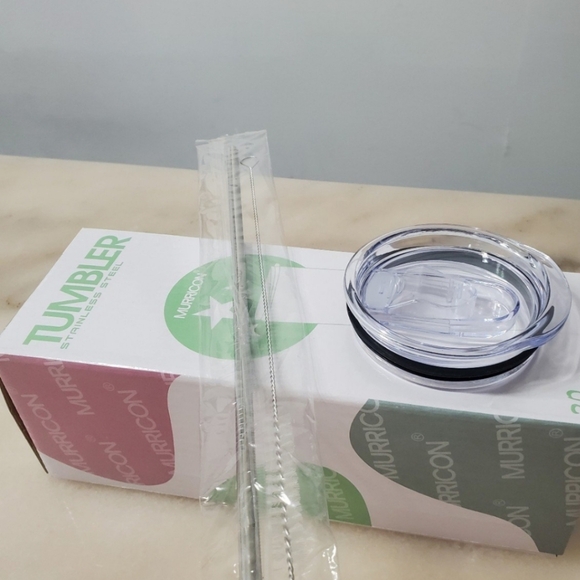 Mario Brothers 20 oz Tumbler - Picture 3 of 5